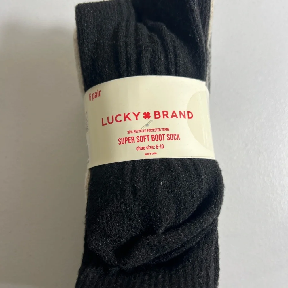 Lucky Brand features includes